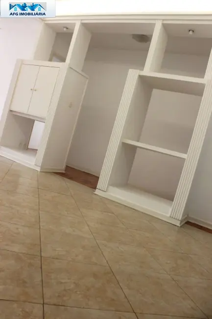 Foto 3 de Apartamento com 3 quartos para alugar, 191m2 em Higienópolis, São Paulo - SP