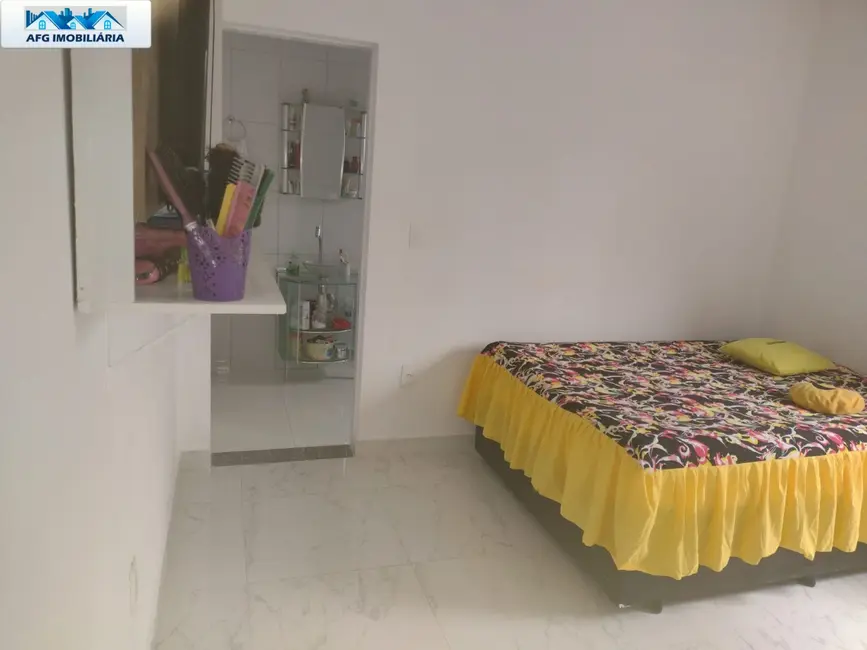 Casa com 2 quartos à venda, 275m2 em Peruibe - SP - imagem 4 Foto 4 de Casa com 2 quartos à venda, 275m2 em Peruibe - SP