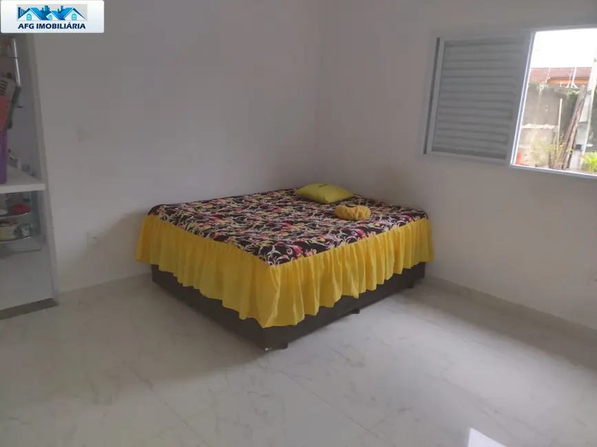 Casa com 2 quartos à venda, 275m2 em Peruibe - SP - imagem 3 Foto 3 de Casa com 2 quartos à venda, 275m2 em Peruibe - SP