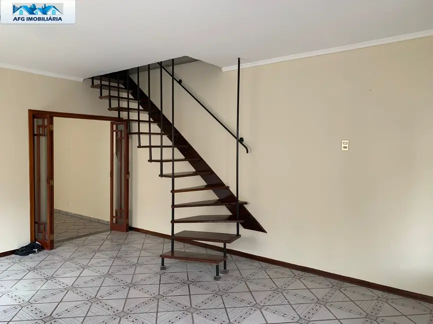 Foto 3 de Casa com 3 quartos para alugar, 320m2 em São Paulo - SP