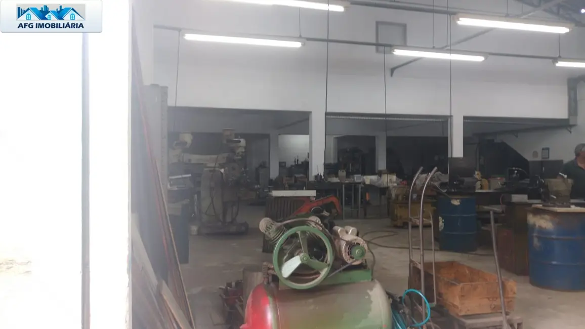 Foto 3 de Armazém / Galpão à venda, 600m2 em Parque São Lucas, São Paulo - SP