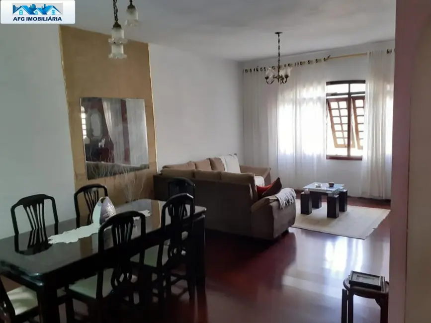 Foto 3 de Casa com 3 quartos à venda, 289m2 em Horto Florestal, São Paulo - SP