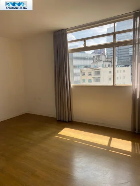 Apartamento com 2 quartos à venda, 92m2 em Cerqueira César, São Paulo - SP - imagem 4 Foto 4 de Apartamento com 2 quartos à venda, 92m2 em Cerqueira César, São Paulo - SP