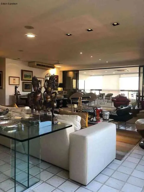 Foto 7 de Apartamento com 4 quartos à venda, 318m2 em Jóquei, Teresina - PI