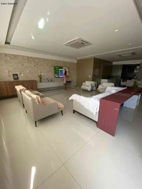 Apartamento com 4 quartos à venda, 200m2 em Jóquei, Teresina - PI - imagem 3 Foto 3 de Apartamento com 4 quartos à venda, 200m2 em Jóquei, Teresina - PI