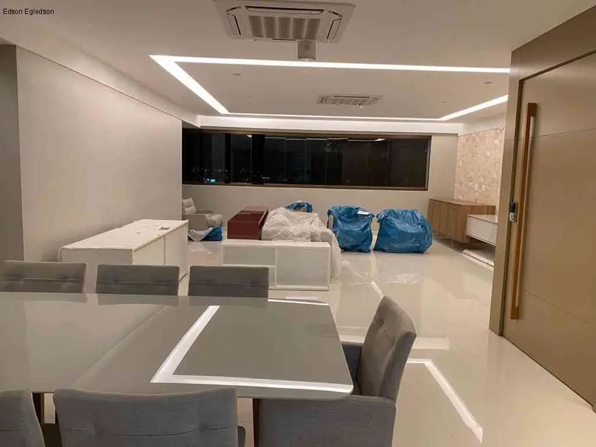 Apartamento com 4 quartos à venda, 200m2 em Jóquei, Teresina - PI - imagem 6 Foto 6 de Apartamento com 4 quartos à venda, 200m2 em Jóquei, Teresina - PI