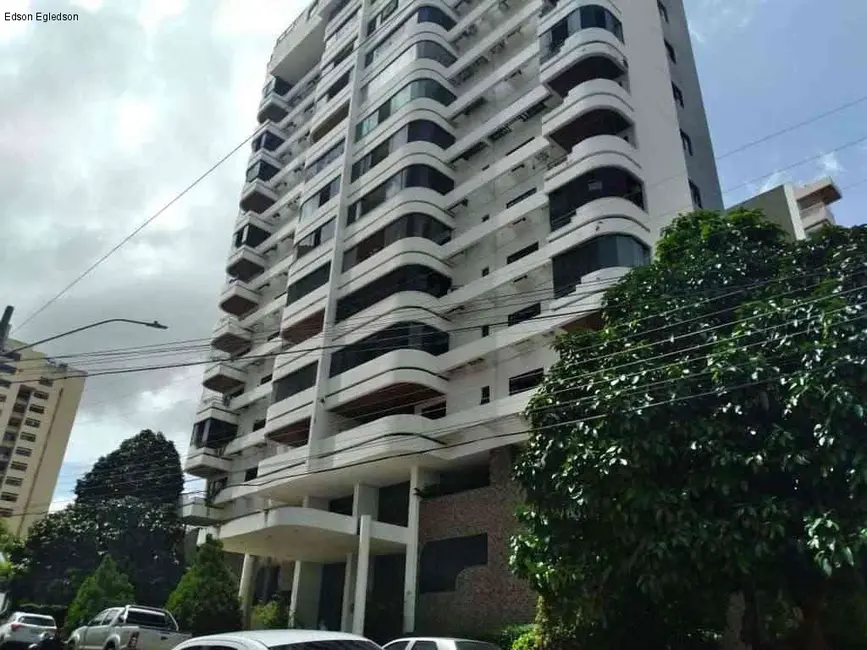 Foto 1 de Apartamento com 4 quartos à venda, 160m2 em Frei Serafim, Teresina - PI