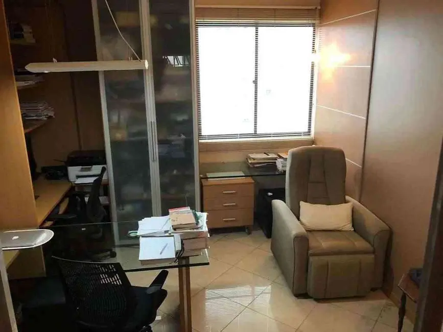 Foto 6 de Apartamento com 4 quartos à venda, 120m2 em Jóquei, Teresina - PI
