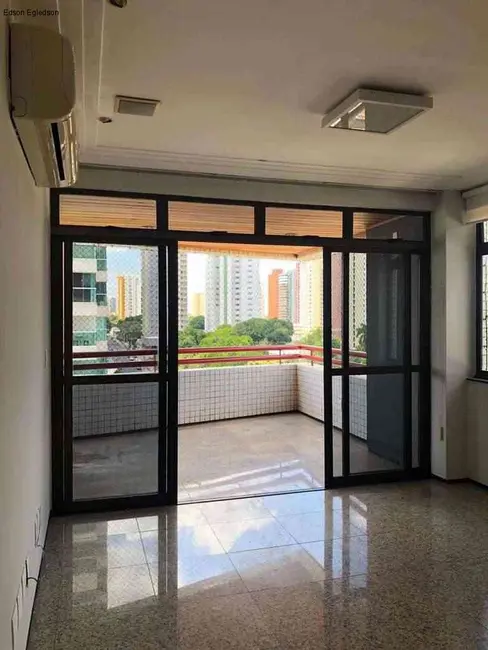 Foto 2 de Apartamento com 4 quartos à venda, 162m2 em Jóquei, Teresina - PI