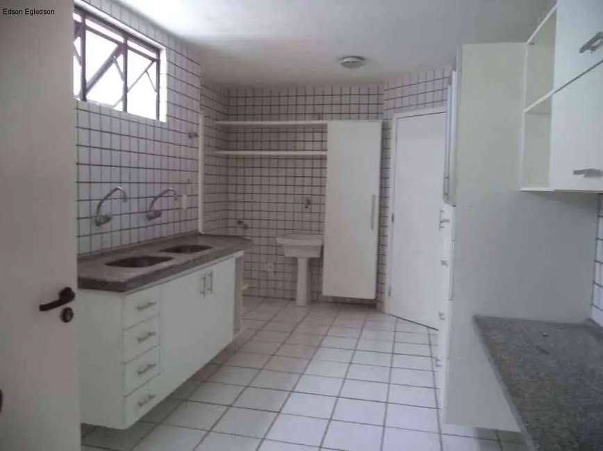Apartamento com 4 quartos à venda, 120m2 em Jóquei, Teresina - PI - imagem 8 Foto 8 de Apartamento com 4 quartos à venda, 120m2 em Jóquei, Teresina - PI