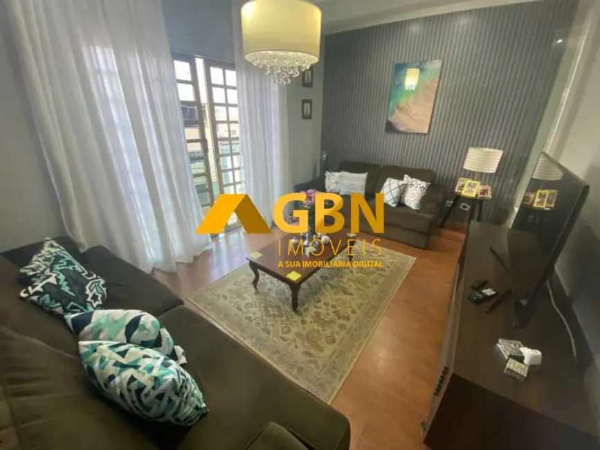 Foto 1 de Casa com 3 quartos à venda, 300m2 em São Paulo - SP