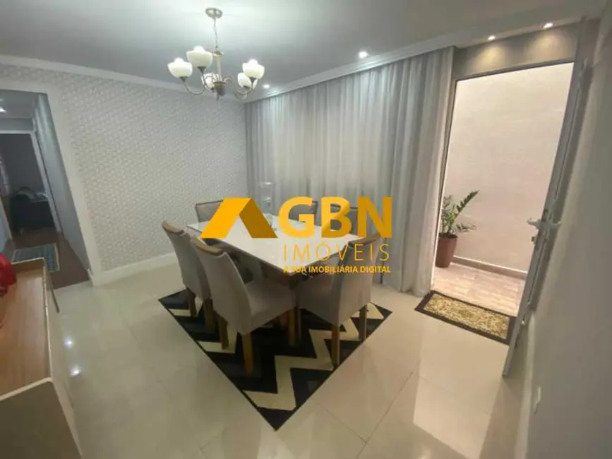 Casa com 3 quartos para alugar, 300m2 em São Paulo - SP - imagem 3 Foto 3 de Casa com 3 quartos para alugar, 300m2 em São Paulo - SP