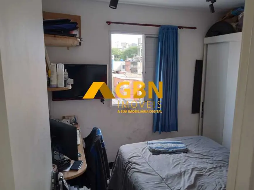 Foto 2 de Apartamento com 2 quartos à venda, 42m2 em Taboao Da Serra - SP