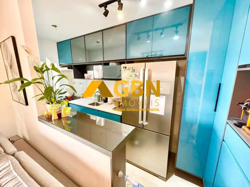 Foto 2 de Apartamento com 2 quartos à venda, 68m2 em São Paulo - SP