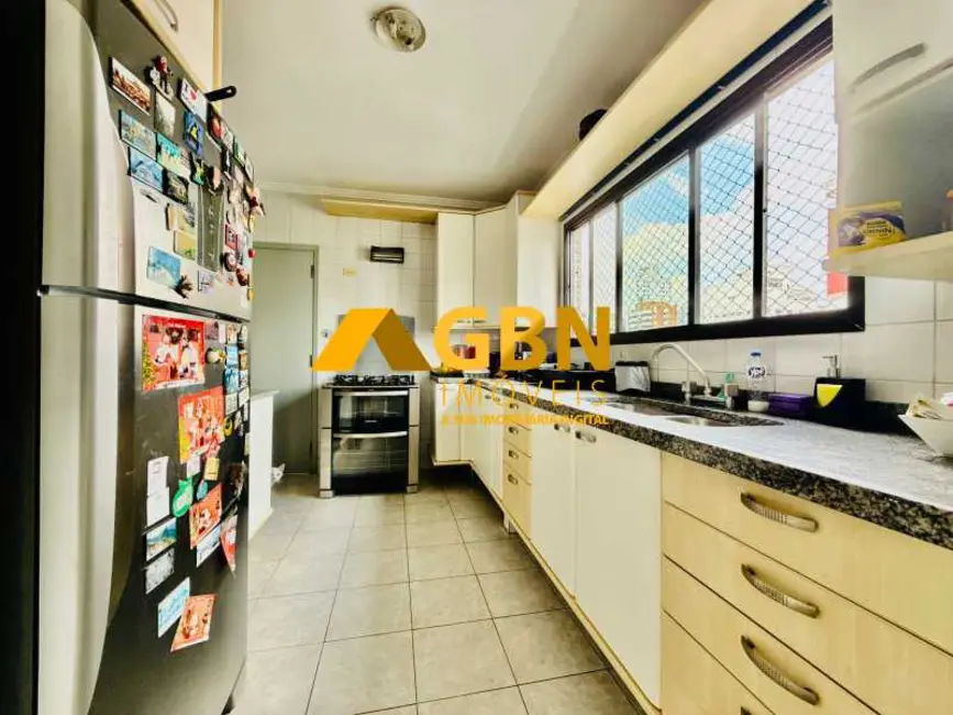 Apartamento com 3 quartos à venda, 146m2 em São Paulo - SP - imagem 7 Foto 7 de Apartamento com 3 quartos à venda, 146m2 em São Paulo - SP