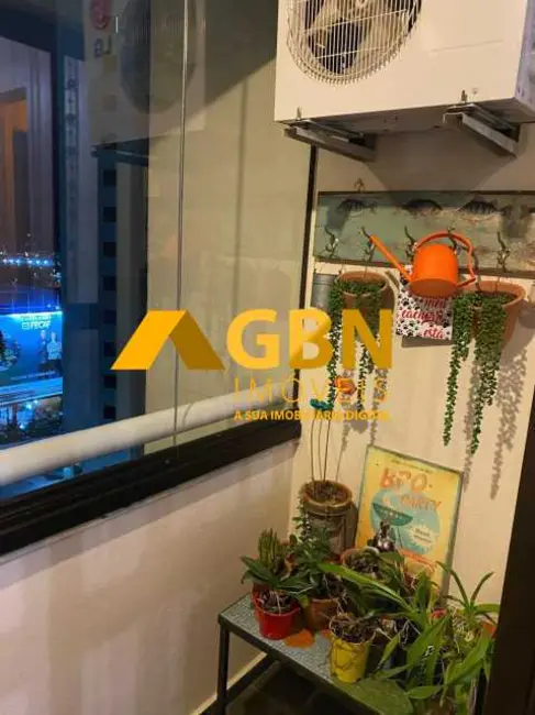 Apartamento à venda, 68m2 em Taboao Da Serra - SP - imagem 7 Foto 7 de Apartamento à venda, 68m2 em Taboao Da Serra - SP