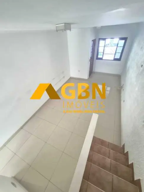 Foto 3 de Casa com 2 quartos à venda, 90m2 em Taboao Da Serra - SP