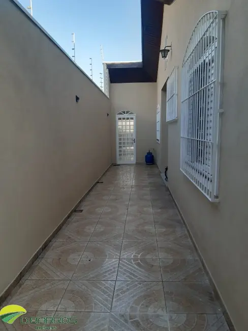 Foto 4 de Casa com 3 quartos à venda, 164m2 em Taubate - SP
