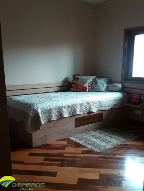 Foto 9 de Casa de Condomínio com 3 quartos à venda, 186m2 em Vila Costa, Taubate - SP