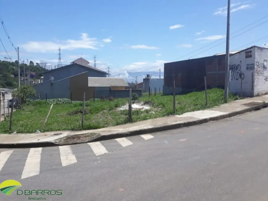 Foto 2 de Terreno / Lote à venda, 383m2 em Taubate - SP