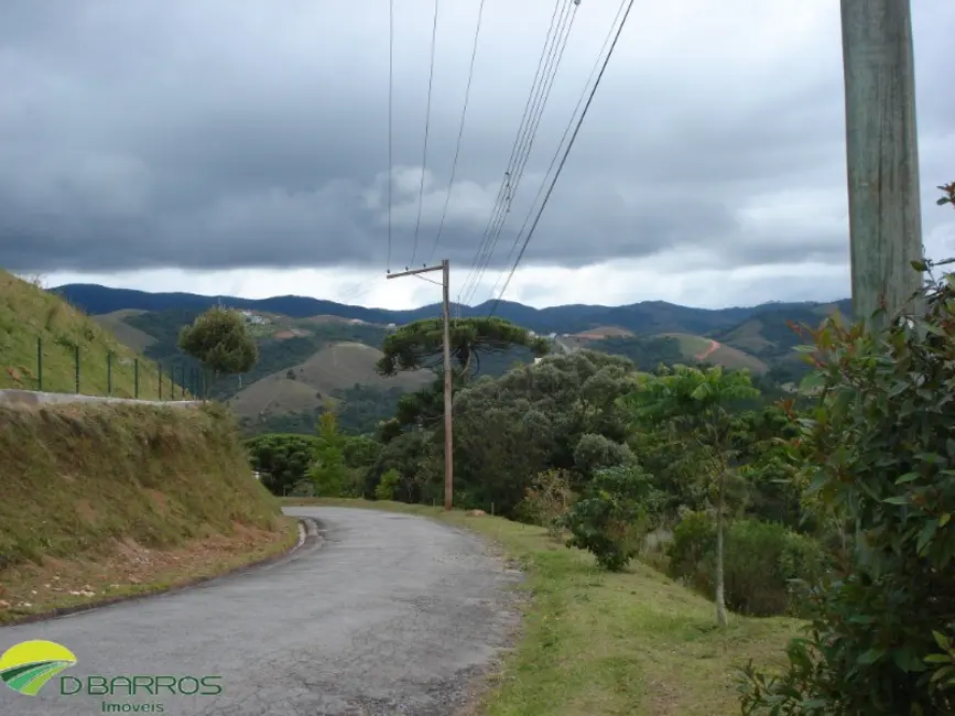 Foto 2 de Casa de Condomínio com 3 quartos à venda, 1365m2 em Campos Do Jordao - SP