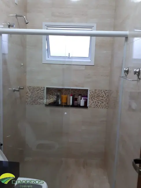 Foto 9 de Casa de Condomínio com 3 quartos à venda, 230m2 em Taubate - SP