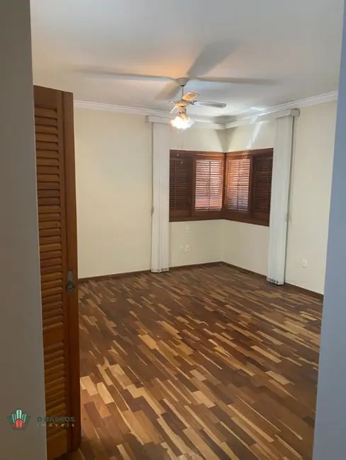 Foto 9 de Casa de Condomínio com 3 quartos à venda, 350m2 em Condomínio do Taubaté Village, Taubate - SP