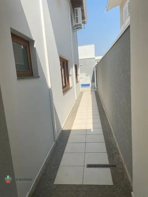 Foto 2 de Casa de Condomínio com 3 quartos à venda, 350m2 em Condomínio do Taubaté Village, Taubate - SP