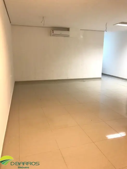 Sala Comercial à venda e para alugar, 96m2 em Barranco, Taubate - SP - imagem 6 Foto 6 de Sala Comercial à venda e para alugar, 96m2 em Barranco, Taubate - SP