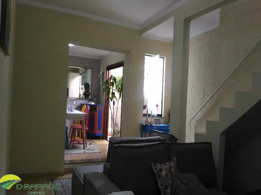 Foto 7 de Casa com 2 quartos à venda, 199m2 em Vila Nogueira, Taubate - SP