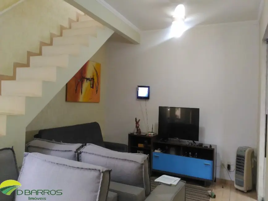 Foto 1 de Casa com 2 quartos à venda, 199m2 em Vila Nogueira, Taubate - SP