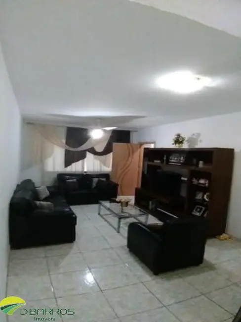 Foto 6 de Casa com 3 quartos à venda, 110m2 em Jardim Independência, Taubate - SP
