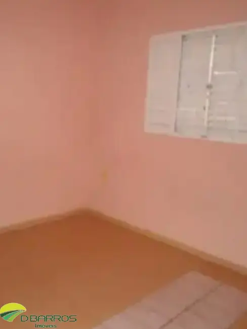 Foto 6 de Casa com 2 quartos à venda, 125m2 em Granjas Santa Terezinha, Taubate - SP