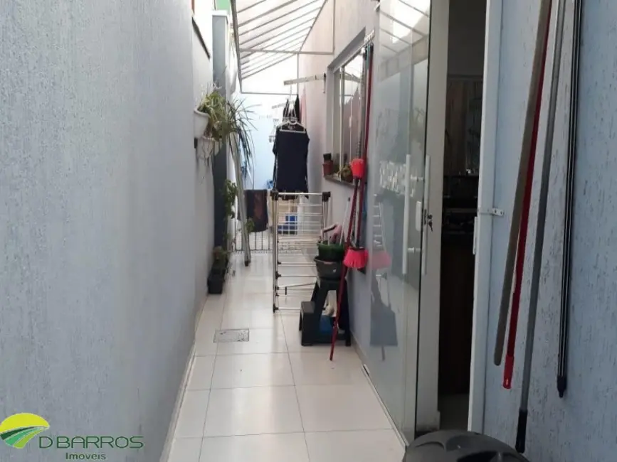 Foto 3 de Casa de Condomínio com 4 quartos à venda, 331m2 em Tremembe - SP