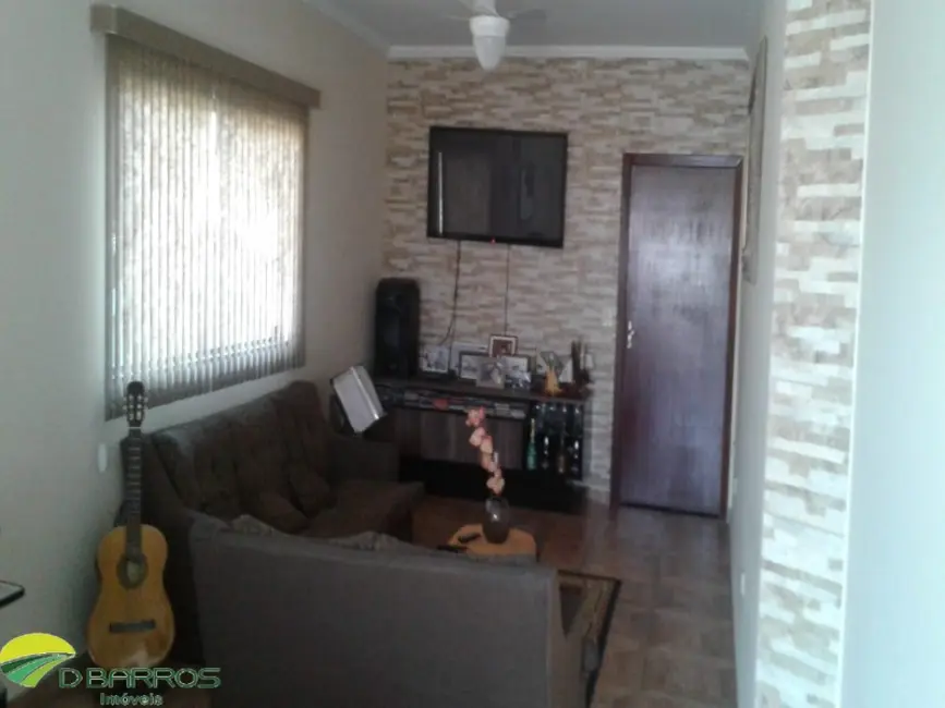 Foto 1 de Casa com 3 quartos à venda, 156m2 em Jardim Marieta, Taubate - SP