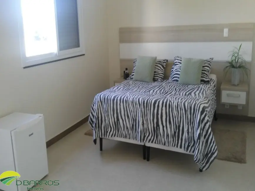 Foto 2 de Casa de Condomínio com 3 quartos à venda, 449m2 em Tremembe - SP