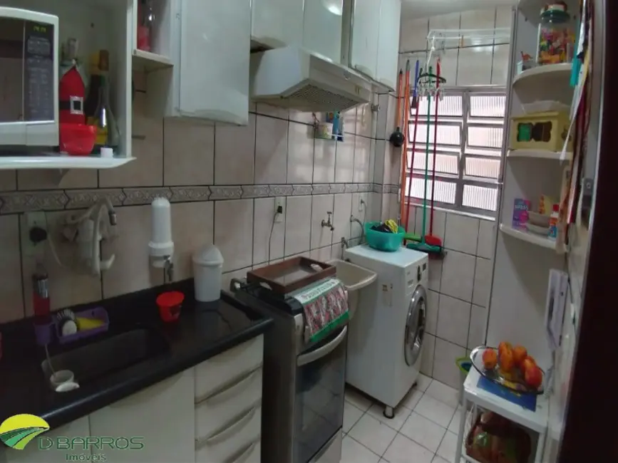 Foto 2 de Apartamento com 2 quartos à venda, 60m2 em Areão, Taubate - SP