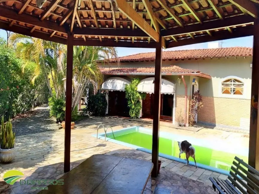 Foto 5 de Casa de Condomínio com 4 quartos à venda, 387m2 em Tremembe - SP