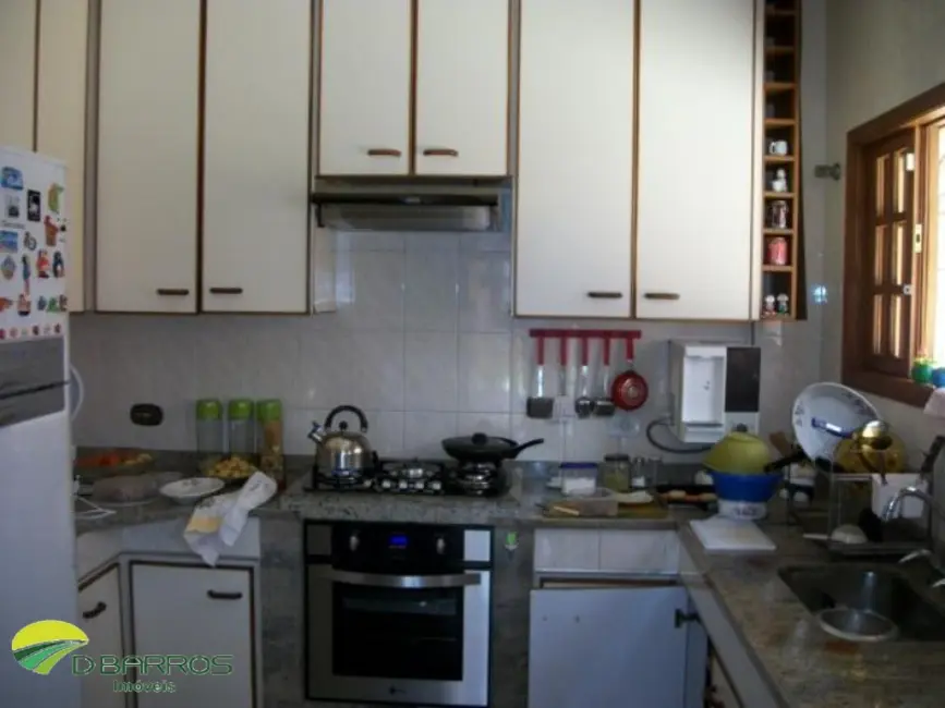 Foto 4 de Casa de Condomínio com 3 quartos à venda, 345m2 em Tremembe - SP