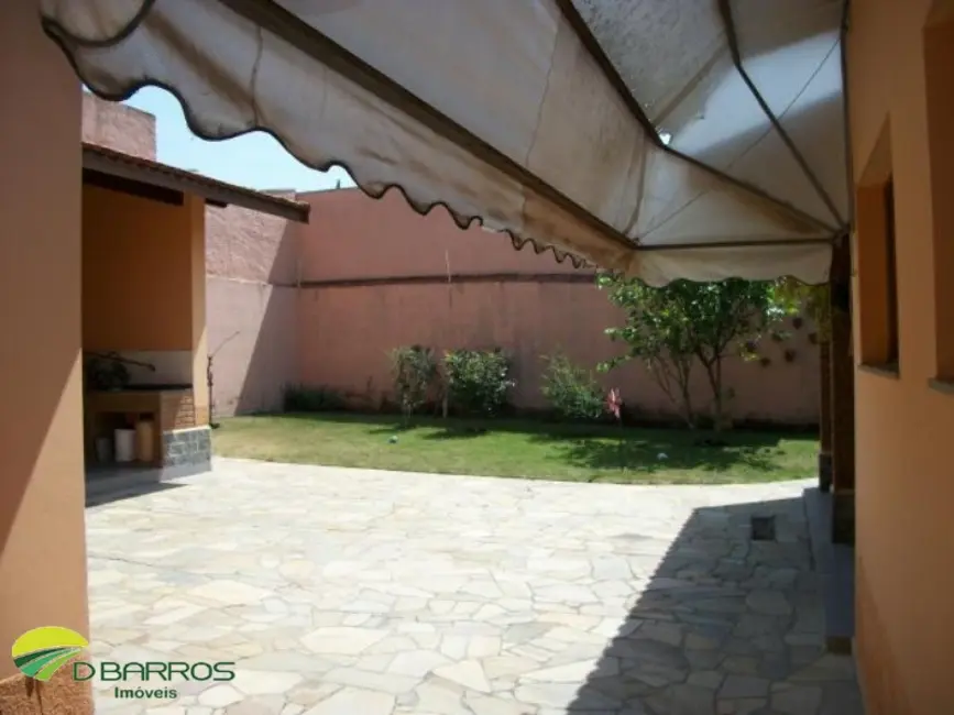 Foto 9 de Casa de Condomínio com 3 quartos à venda, 345m2 em Tremembe - SP