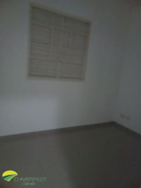 Foto 3 de Casa com 3 quartos à venda, 167m2 em Vila São Geraldo, Taubate - SP