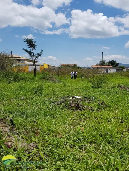 Foto 2 de Terreno / Lote à venda, 250m2 em Tremembe - SP