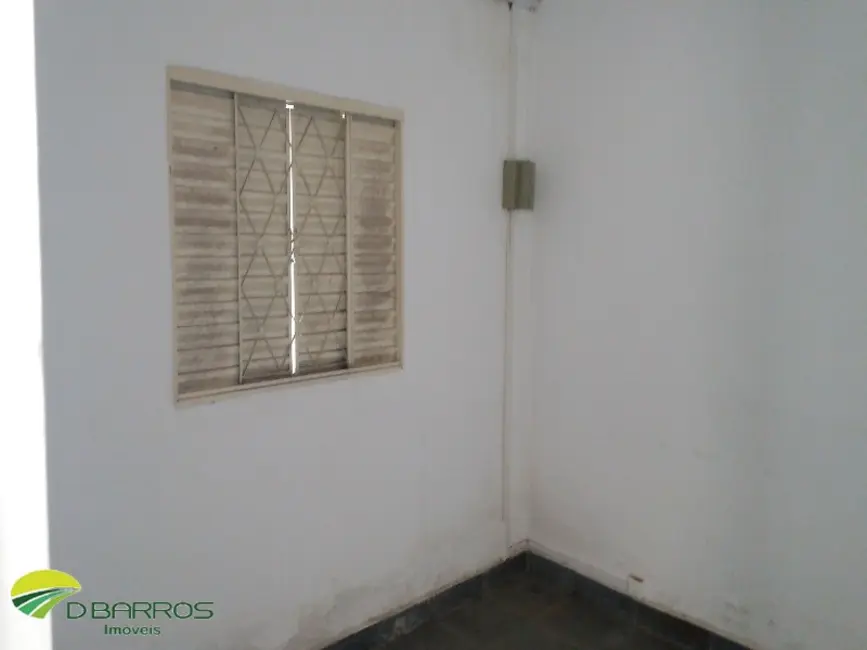 Foto 7 de Casa com 3 quartos para alugar, 200m2 em Vila São Geraldo, Taubate - SP
