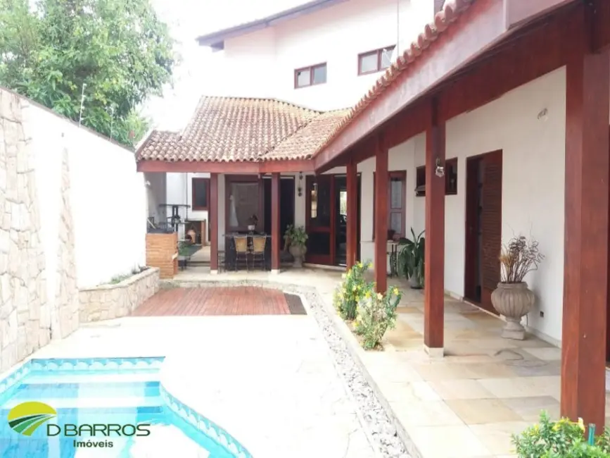 Foto 4 de Casa com 3 quartos à venda, 310m2 em Jardim das Nações, Taubate - SP