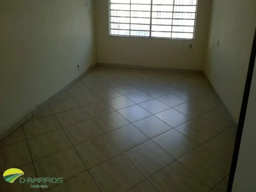 Foto 9 de Casa com 3 quartos à venda e para alugar, 156m2 em Centro, Taubate - SP