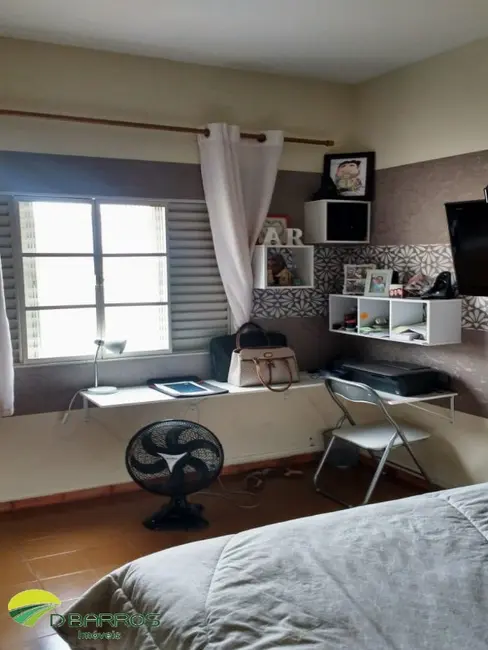 Foto 5 de Casa com 2 quartos à venda, 93m2 em Jardim Independência, Taubate - SP