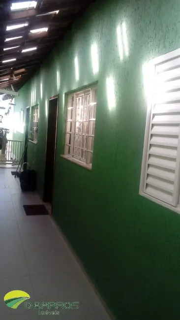 Foto 3 de Casa com 2 quartos à venda, 61m2 em Parque Urupês, Taubate - SP