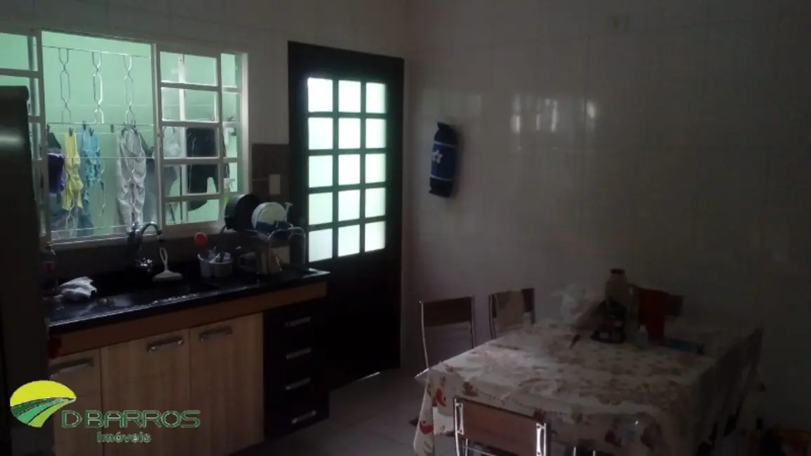 Foto 5 de Casa com 2 quartos à venda, 61m2 em Parque Urupês, Taubate - SP