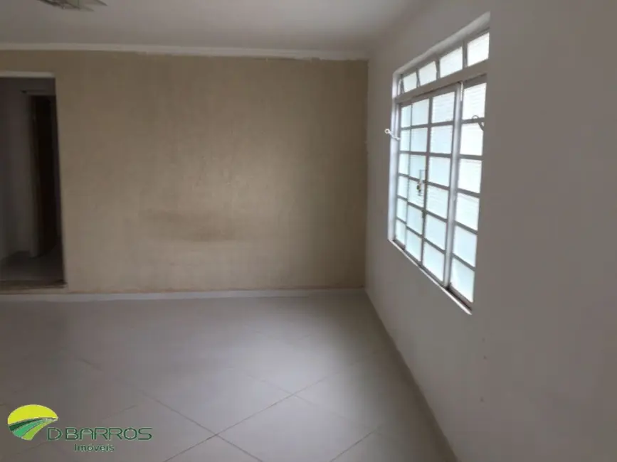 Foto 5 de Casa com 4 quartos à venda, 150m2 em Vila Nossa Senhora das Graças, Taubate - SP