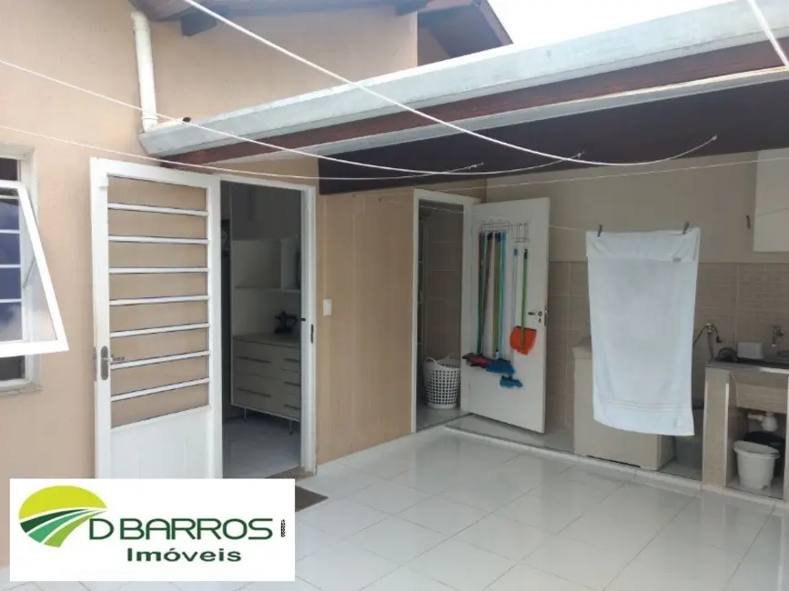 Foto 7 de Casa com 5 quartos à venda, 400m2 em Centro, Tremembe - SP